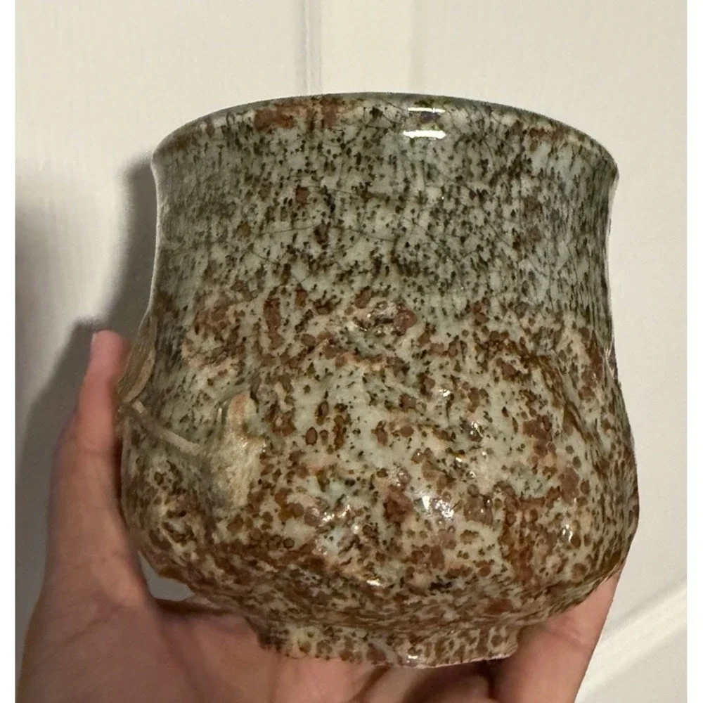 The Unbranded Brand vintage ceramic